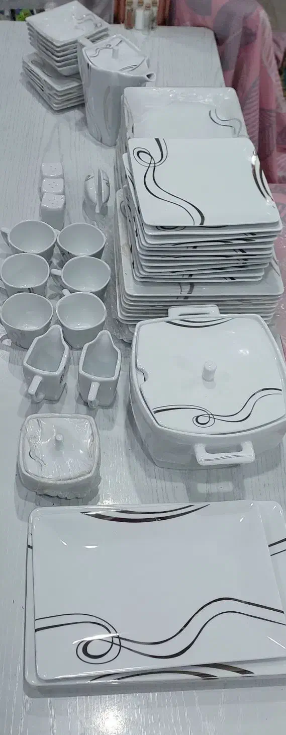 سرویس پذیرای چینی پارمیس ۱۲ نفره|ظروف سرو و پذیرایی|تهران, وحیدیه|دیوار