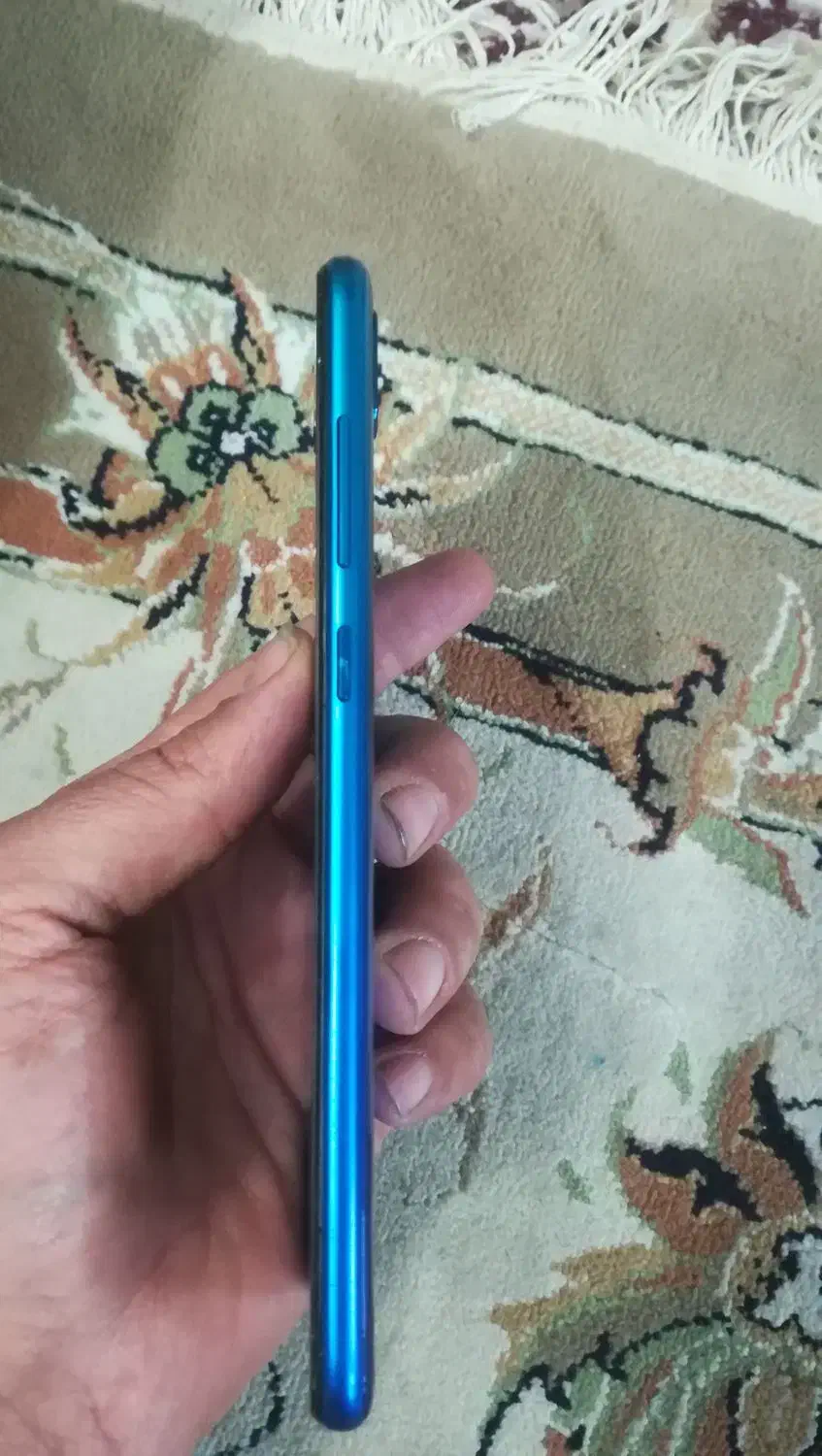 y7 prime 2019 وhonor10 light|موبایل|شیراز, شهرک گلستان شمالی|دیوار