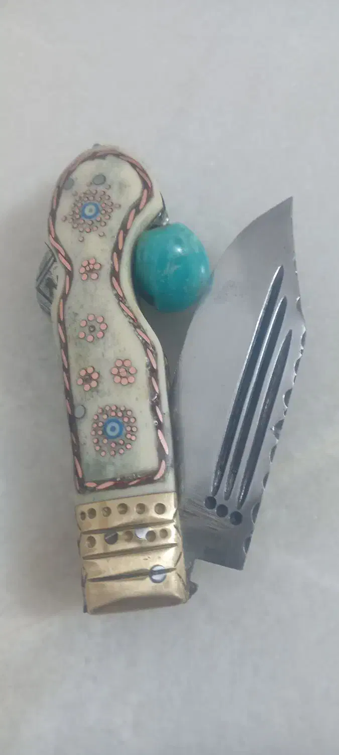 چاقو|کلکسیون اشیاء عتیقه|اردکان, |دیوار