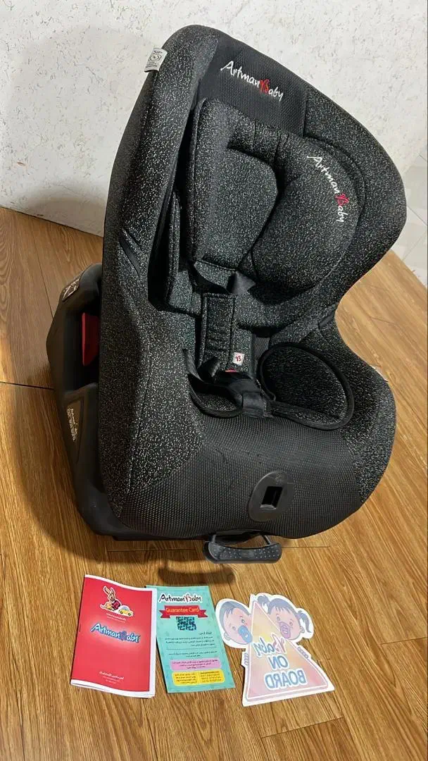 صندلی ماشین آرتمن بی بی|تخت و صندلی بچه|لاهیجان, شیشه گران|دیوار