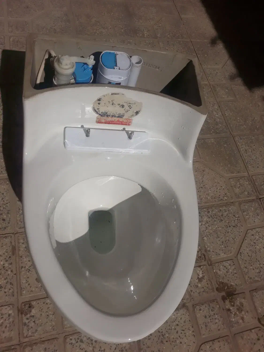 توالت فرنگی سالم|لوازم سرویس بهداشتی|اصفهان, بهارستان|دیوار