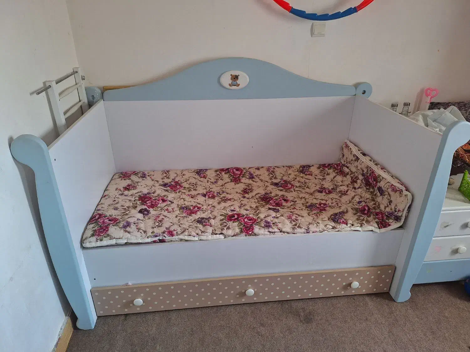 تخت خواب|تخت و صندلی بچه|قشم, |دیوار