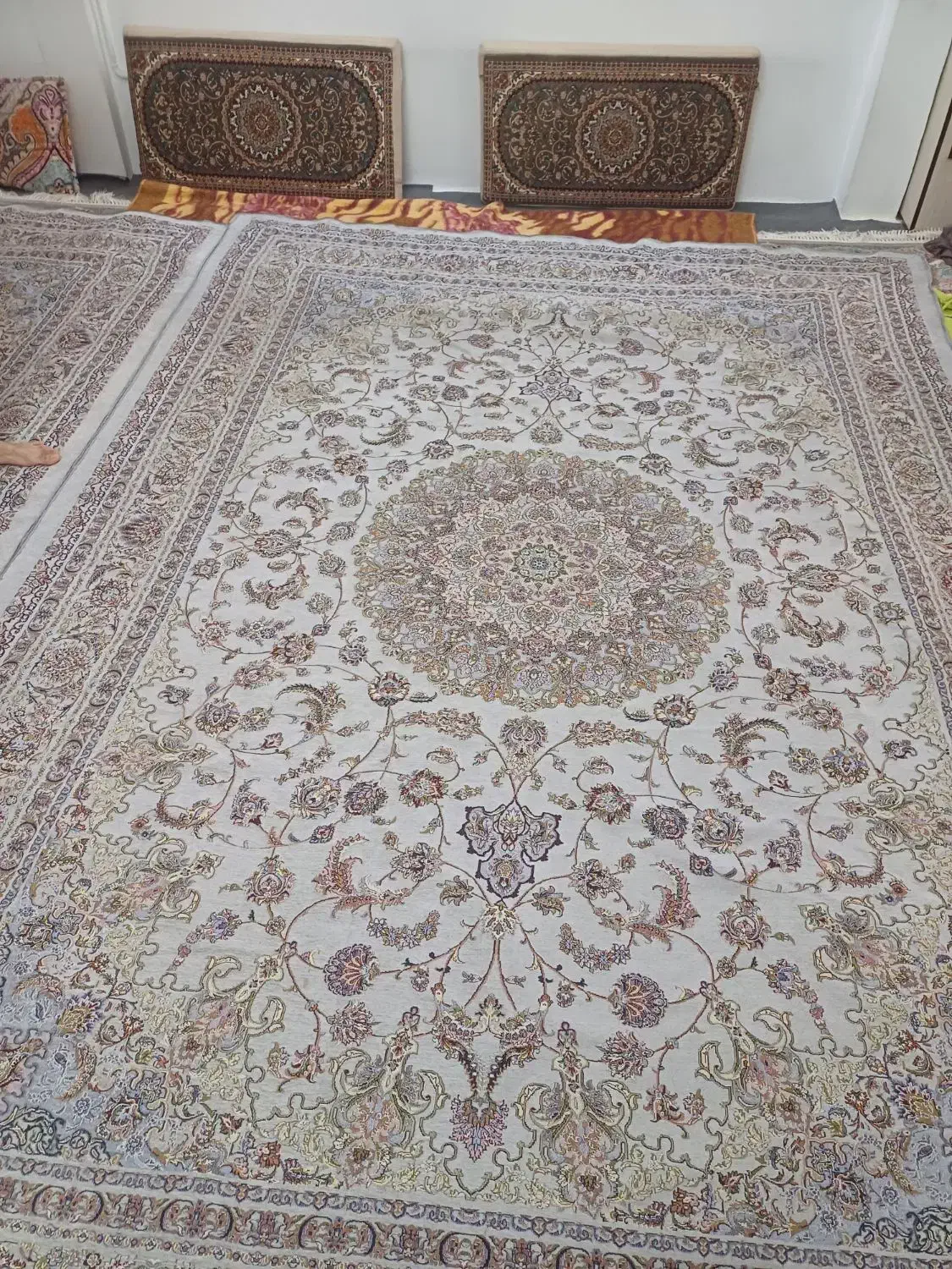 روفرشی|روفرشی|ملارد, |دیوار