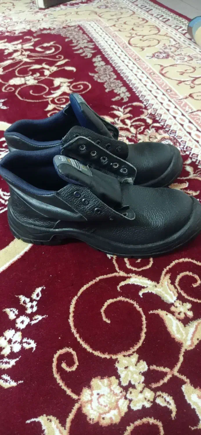 کفش کار|کیف، کفش، کمربند|اصفهان, شاهزاده ابراهیم|دیوار