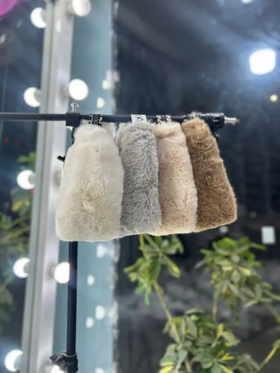 گوشگیر و هدبند روسی|لباس|مشهد, حجت|دیوار