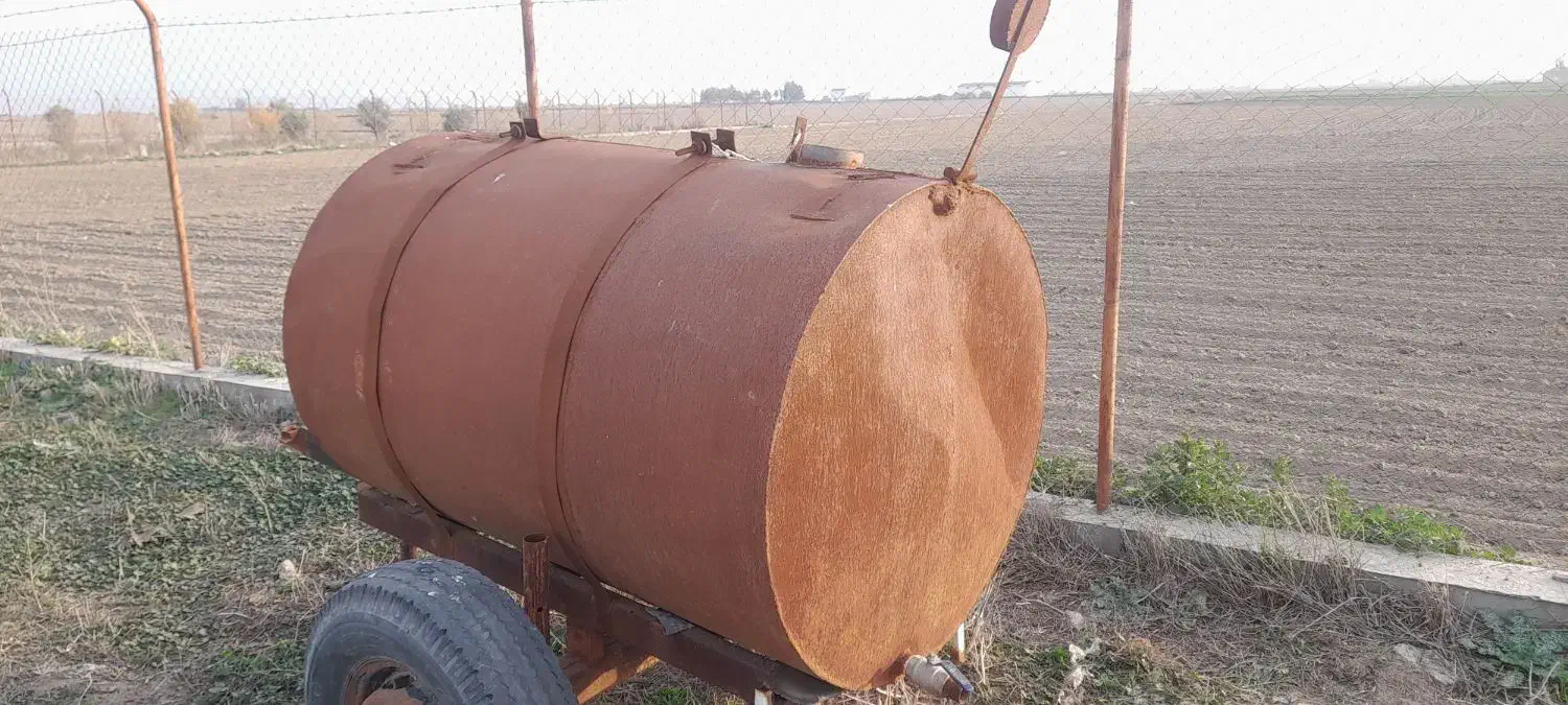 منبع آب دو چرخ|ماشینآلات صنعتی|گمیشان, |دیوار