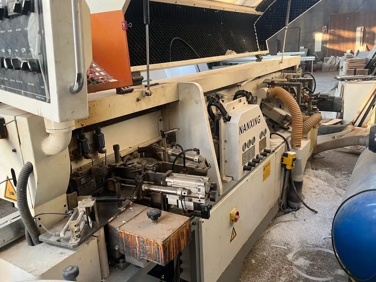 دستگاه لبه چسبان پایونN1500|ماشین‌آلات صنعتی|تهران, نظامی گنجوی (توانیر)|دیوار