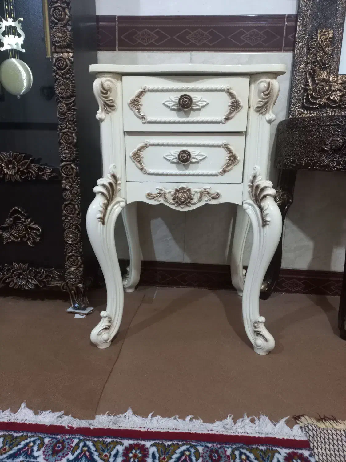 آینه و ساعت و...|بوفه، ویترین، کنسول|کرمانشاه, |دیوار