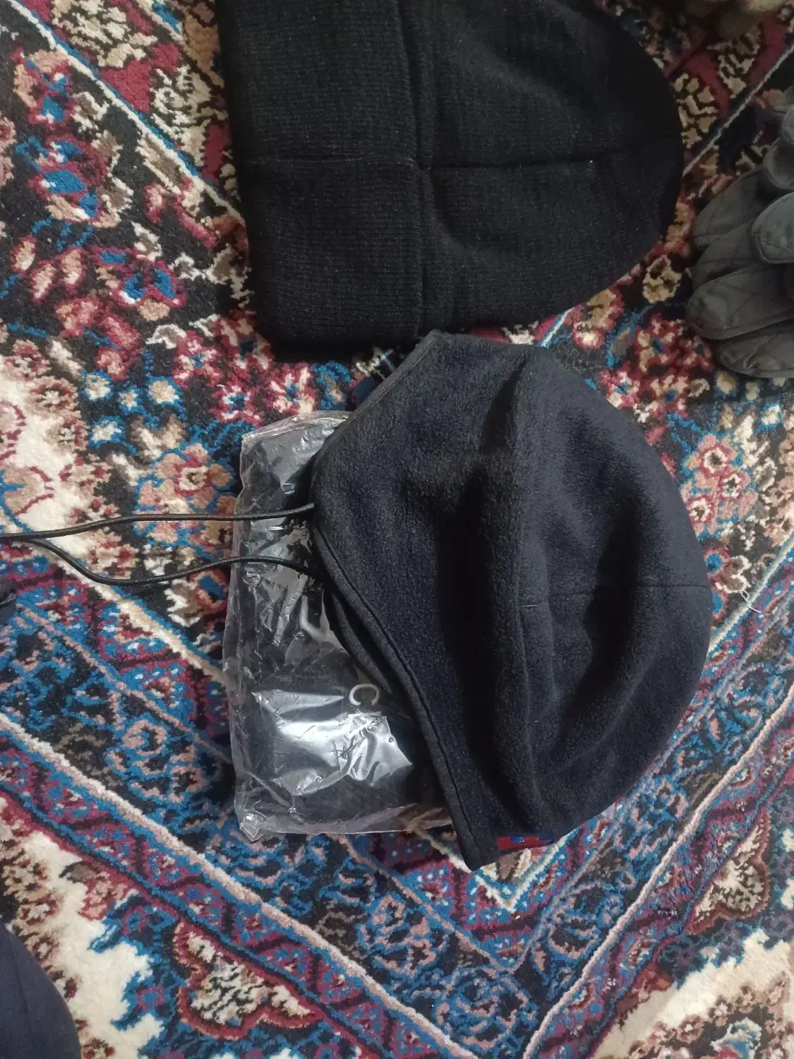 کلاه پشمی.دستکش اندیکا|لباس|اندیکا, |دیوار