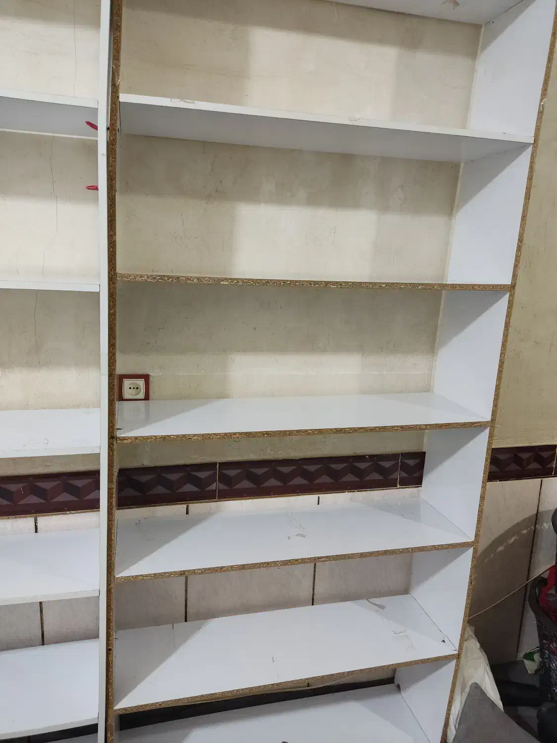 قفسه ایستاده|فروشگاه و مغازه|خورموج, |دیوار