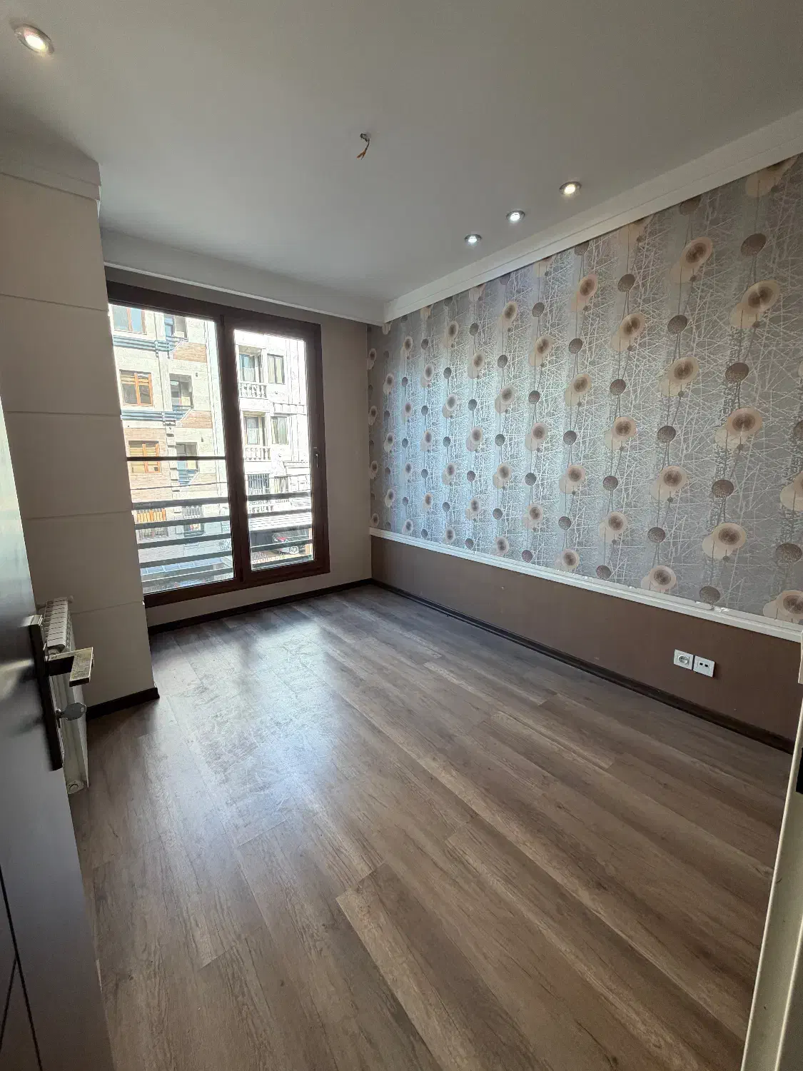 آپارتمان دو خوابه/فول امکانات/گیشا