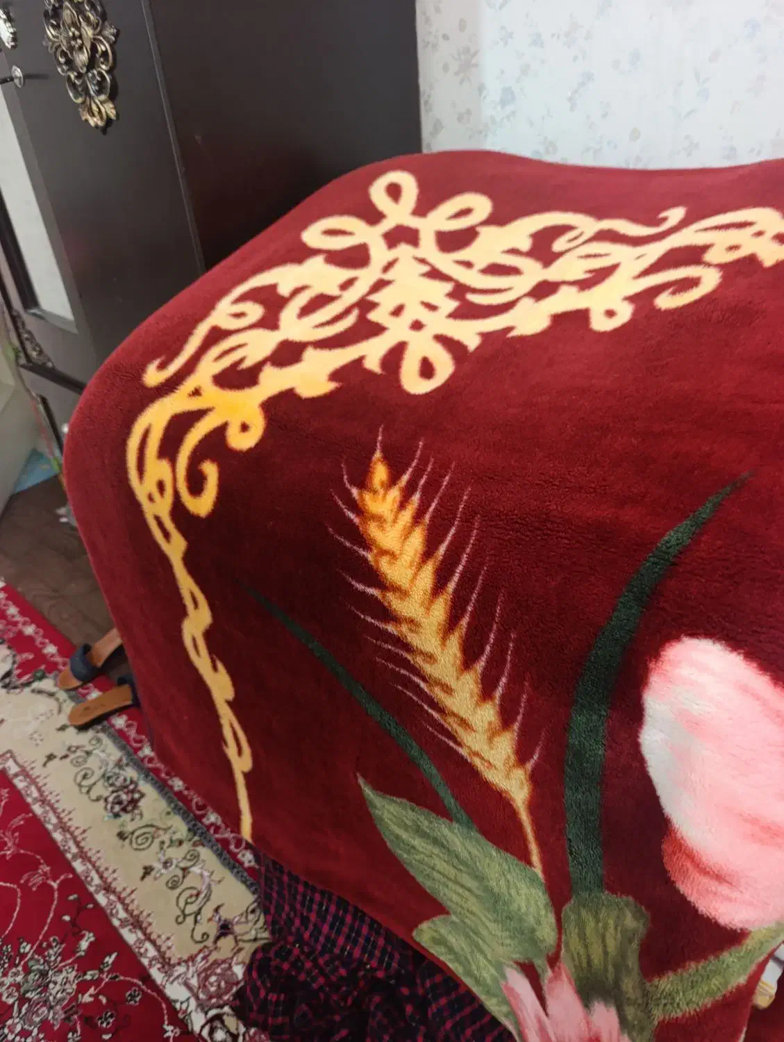 سلام چند عدد پتو گلبافت تمیز بشرط|رختخواب، بالش، پتو|ساوه, |دیوار