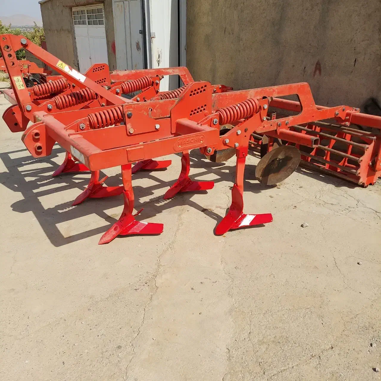 خاکورز و یا چیزل گاسپاردو ایتالیایی خشک|ماشین‌آلات صنعتی|مهاباد (آذربایجان غربی), |دیوار