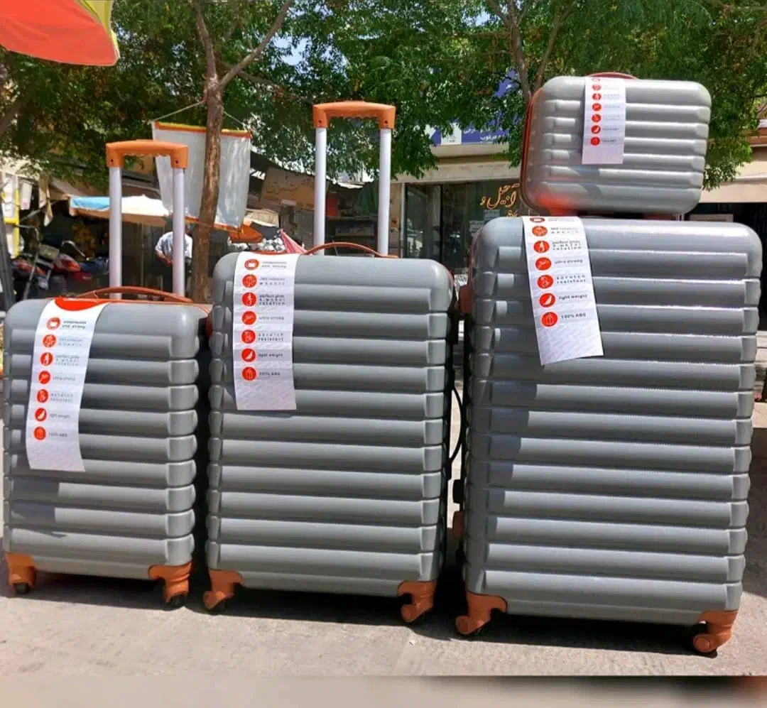 چمدان ۳تیکه|کیف، کفش، کمربند|همدان, |دیوار