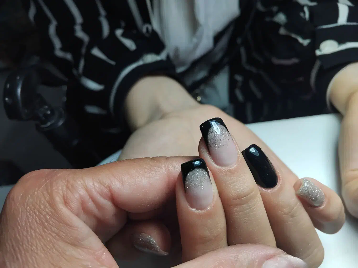 کاشت ناخون کراتین و فر شش ماهه و کف سابی|خدمات آرایشگری و زیبایی|سبزوار, فقیه سبزواری|دیوار