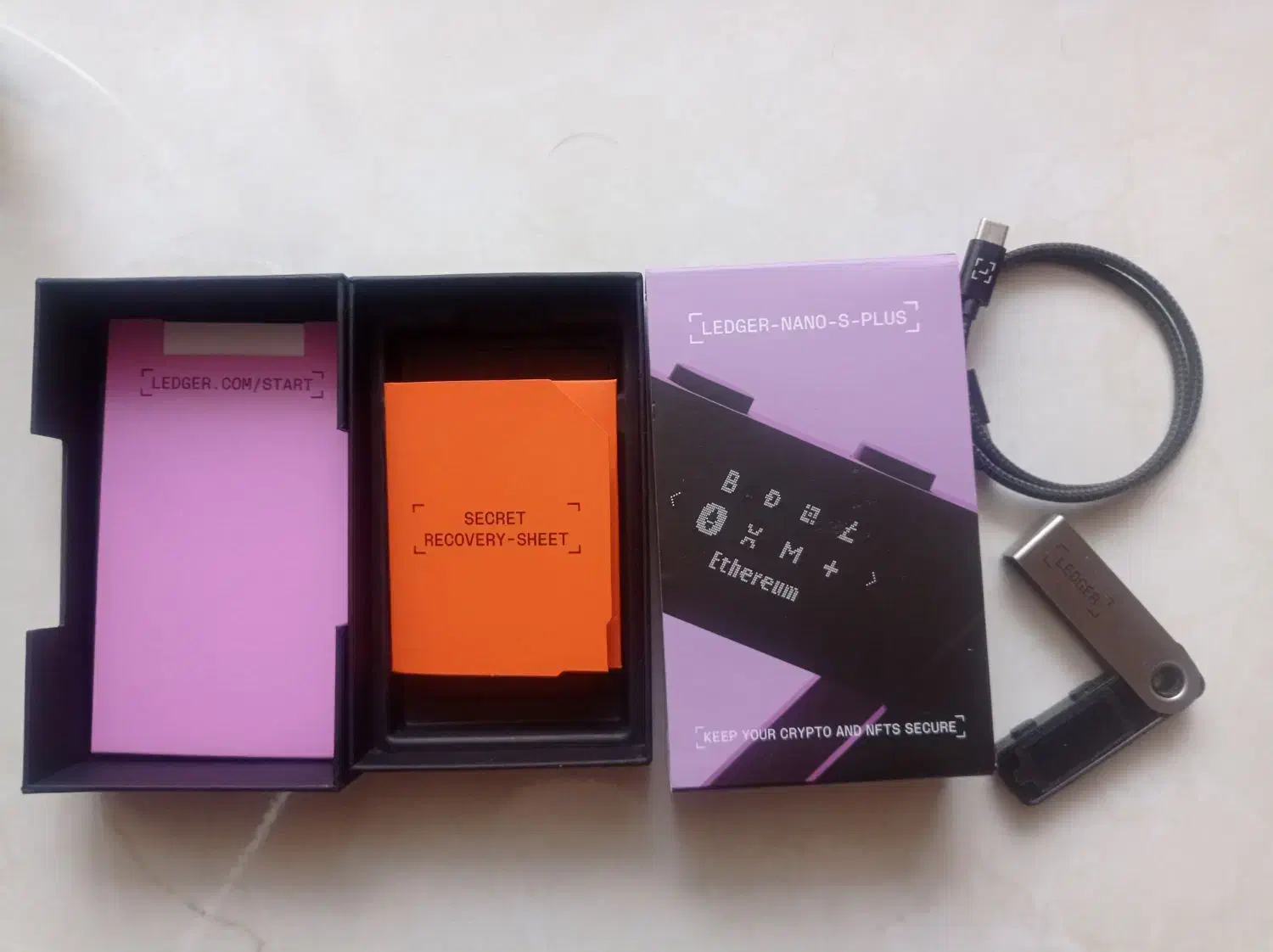 کیف پول سخت افزاری لجر نانو اس پلاس|قطعات و لوازم جانبی رایانه|مشهد, کوشش|دیوار