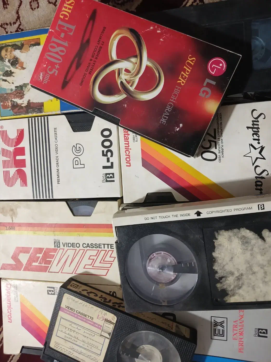 نوار کاست|فیلم و موسیقی|یزد, |دیوار