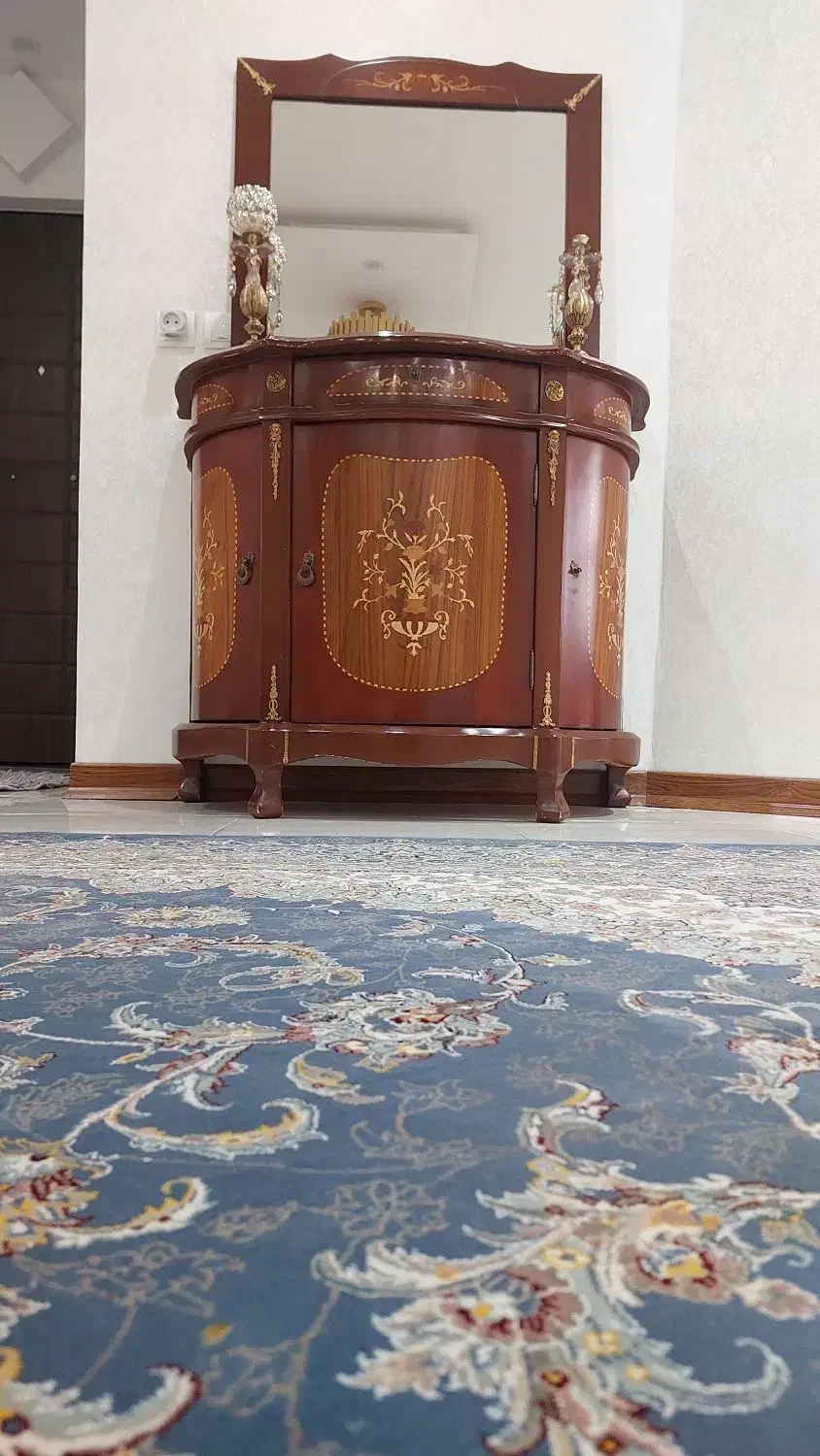 آینه و کنسول و شمعدانی|بوفه، ویترین، کنسول|اندیشه, شهرک کوثر|دیوار