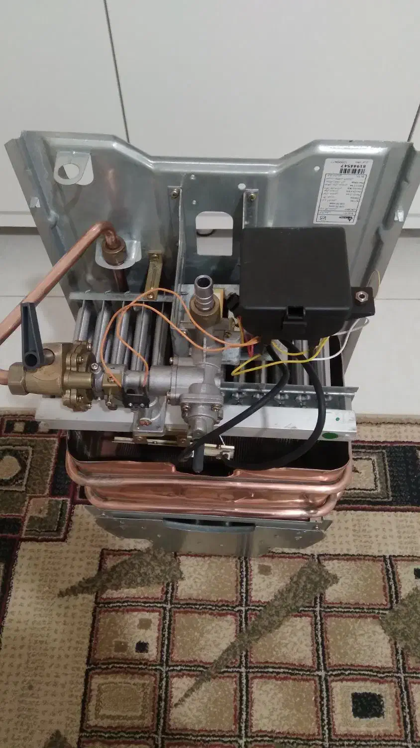 سرویس انواع ابگرمکن پکیج هود اجاق گاز بخاری|خدمات پیشه و مهارت|صدرا-فارس, فاز ۱|دیوار