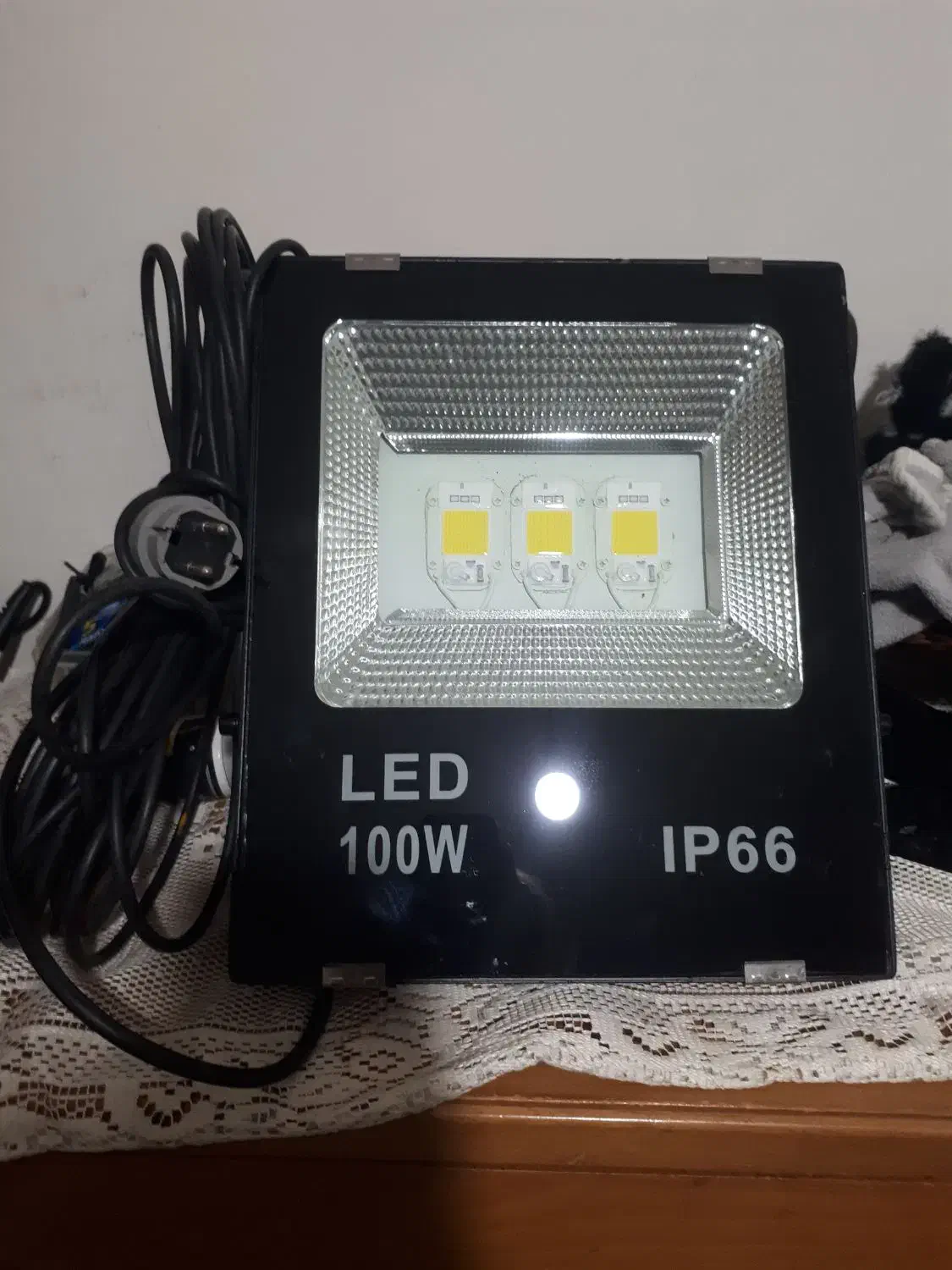 ال ای دی ۱۰۰وات..ip66|لامپ و چراغ|ایزدشهر, |دیوار