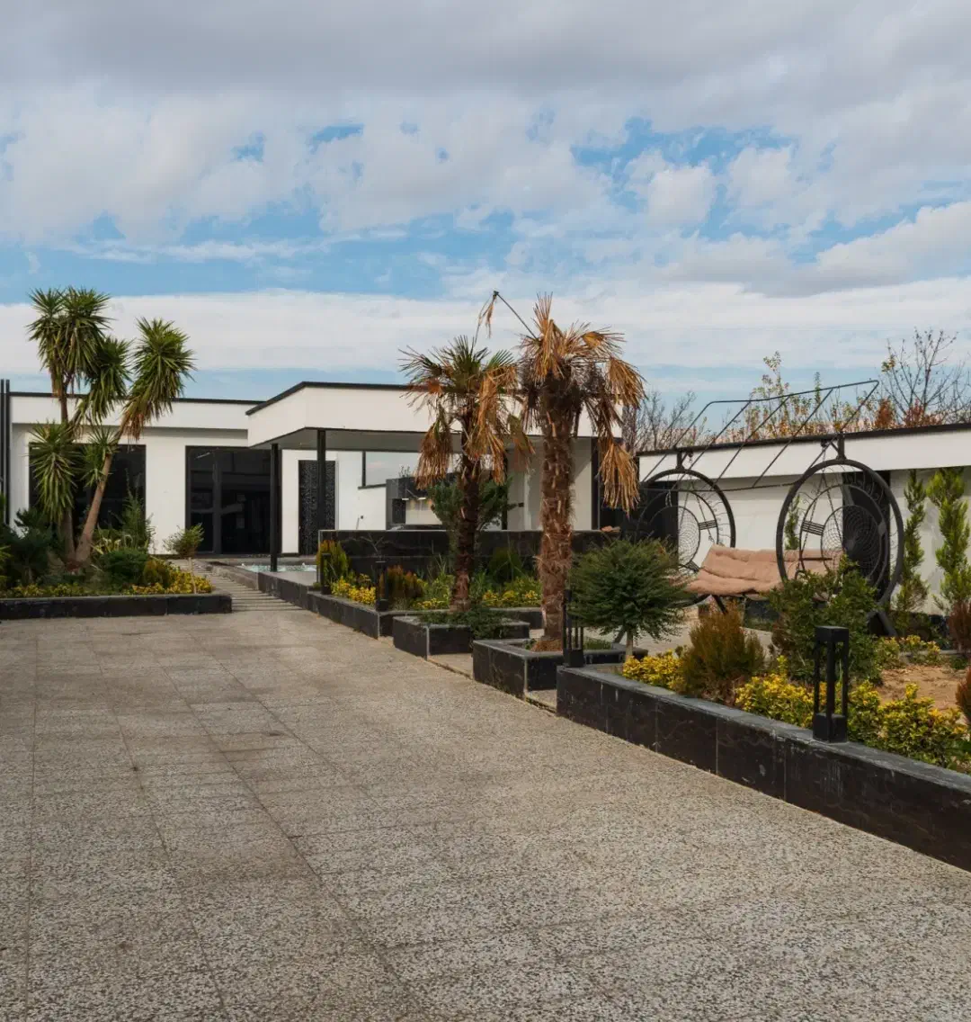 ویلا استخر ابگرم|اجارهٔ کوتاه‌مدت ویلا و باغ|گلبهار, شهر جدید گلبهار|دیوار