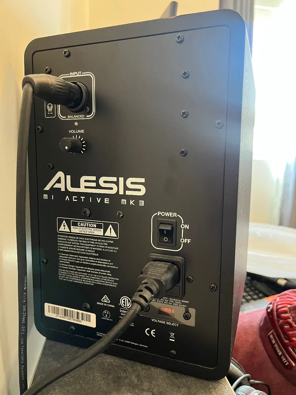 اسپیکر مانیتورینگ Alesis m1 active mk3|صوتی و تصویری|تهران, شهرک صدرا|دیوار