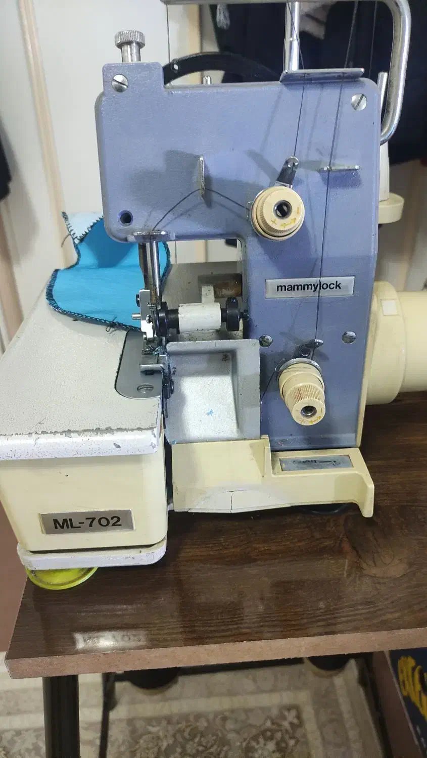 چرخ سردوز۲نخ بدون ایراد|چرخ خیاطی و ریسندگی|مهاباد (آذربایجان غربی), |دیوار