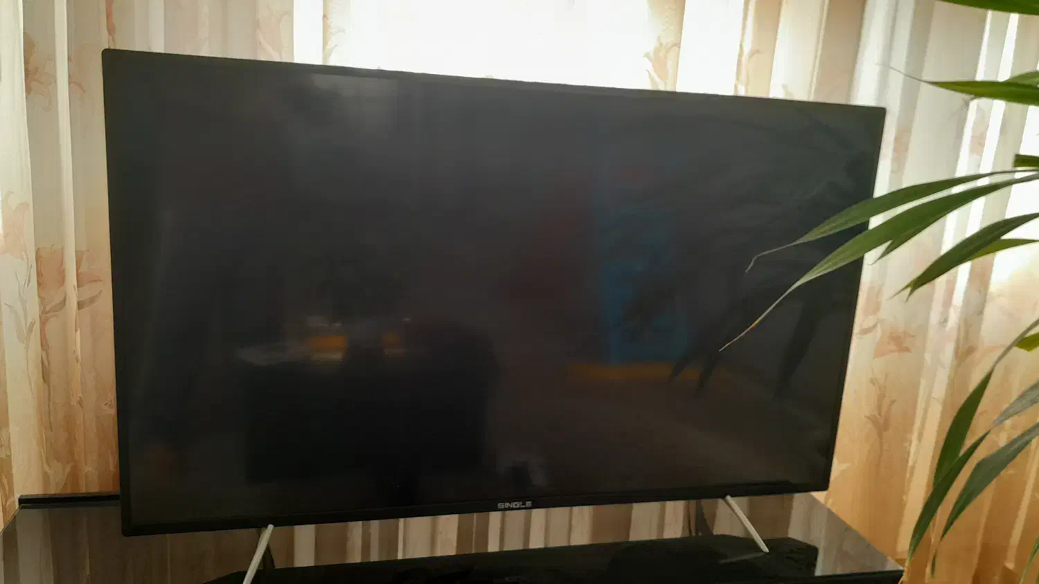 ال ای دی پنل ضربه خورده|تلویزیون و پروژکتور|اراک, |دیوار