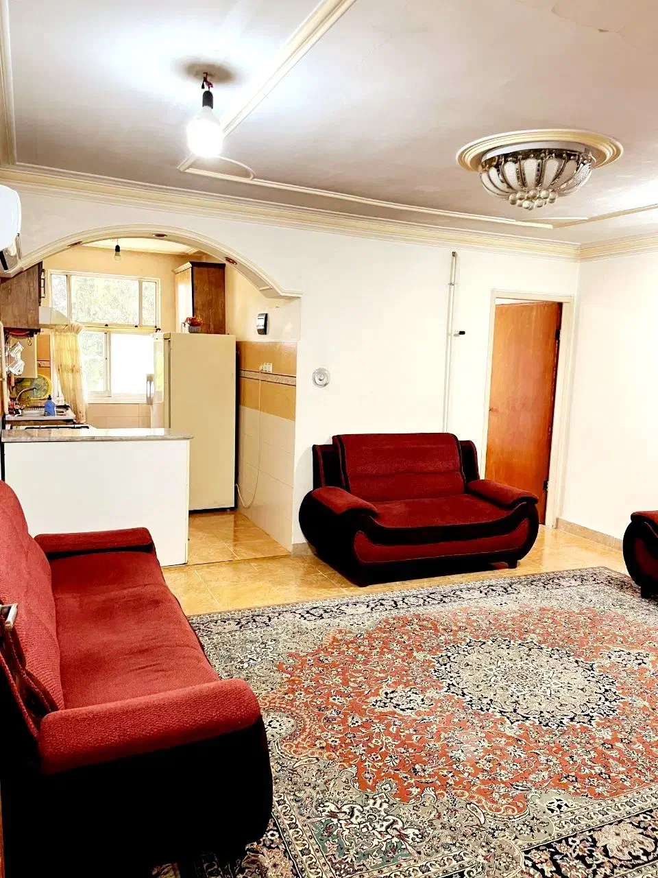 اجاره سوییت دوخواب  با پارکینگ مرکز رشت|اجارهٔ کوتاه‌مدت آپارتمان و سوئیت|رشت, شهرک آیت الله منتظری|دیوار