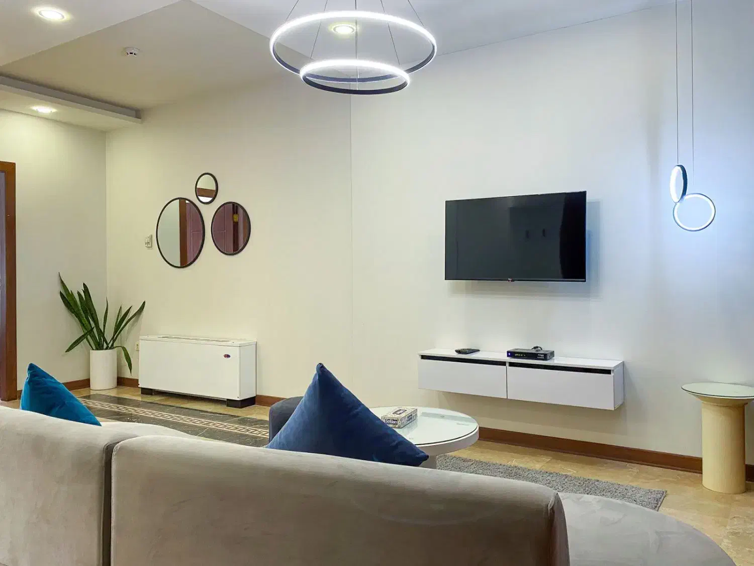 اجاره واحد آپارتمان مبله شیک تهران چیتگر ازادی|اجارهٔ کوتاه‌مدت آپارتمان و سوئیت|تهران, کوهک|دیوار