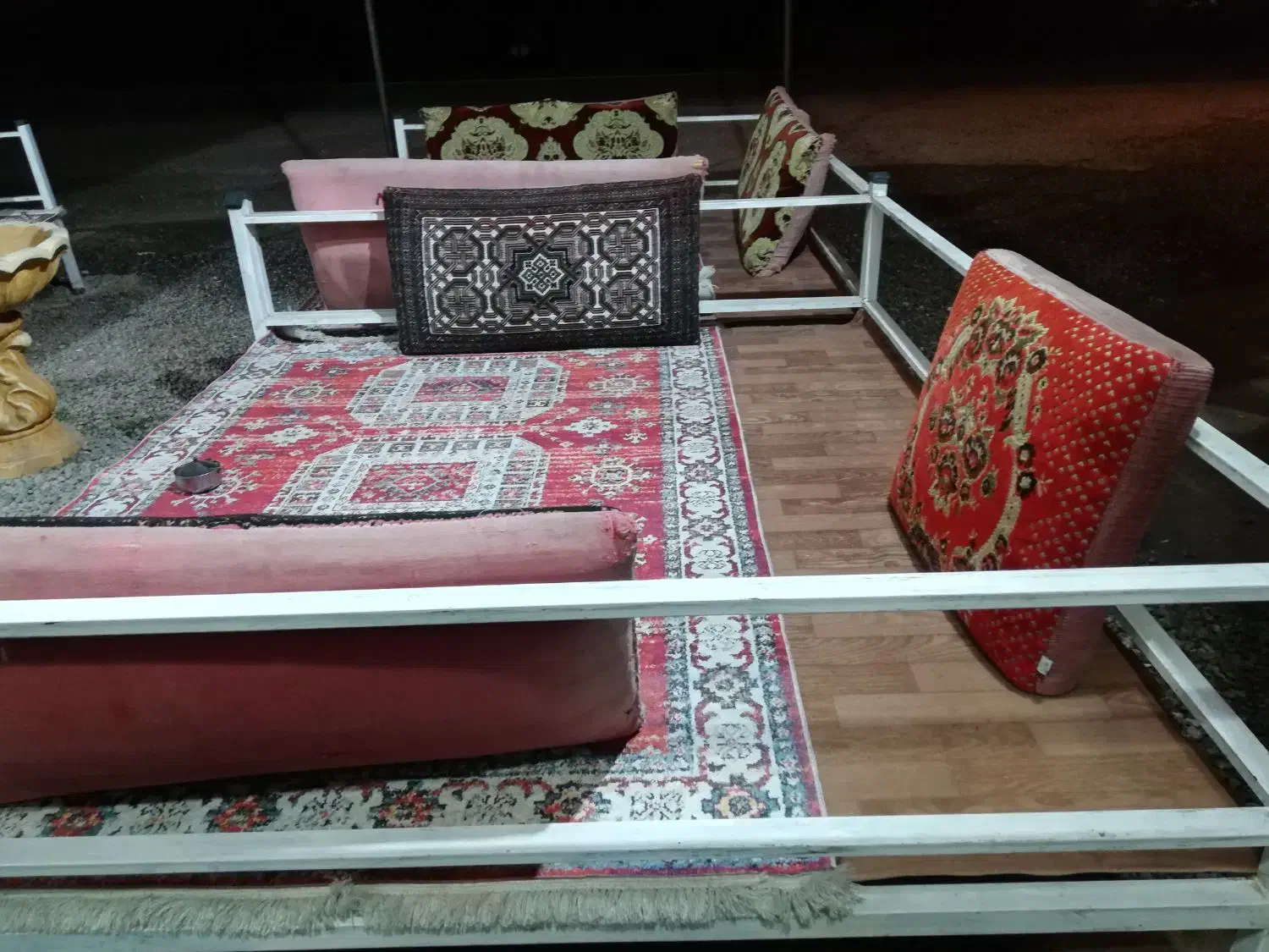 تخت فلزی الاچیق|تخت و سرویس خواب|بندر انزلی, چهارفریضه|دیوار