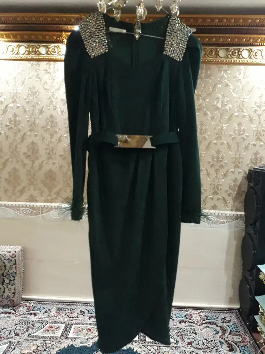 لباس مجلسی در حد نو|لباس|بهارستان, |دیوار