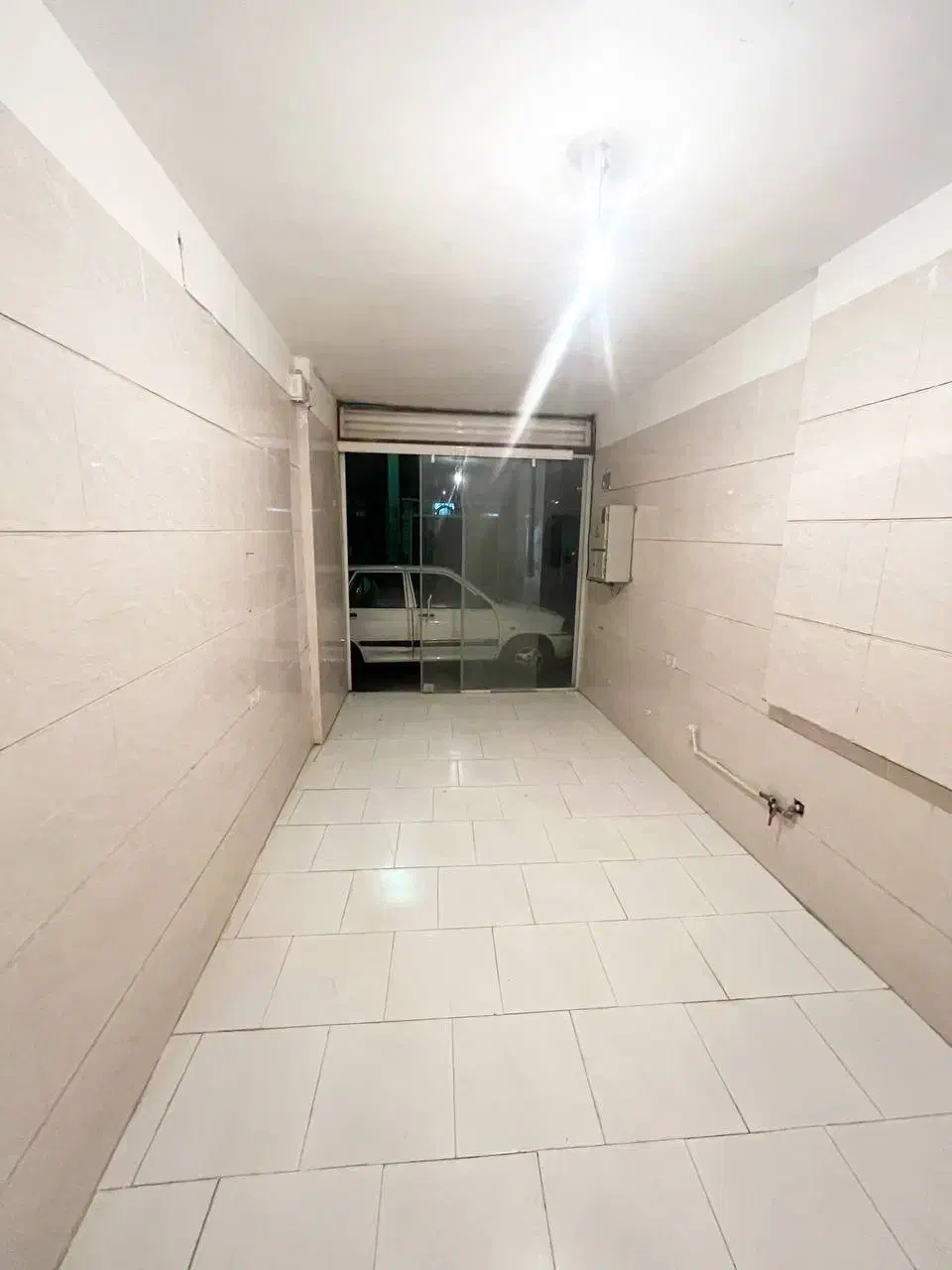 16متر مغازه *تر و تمیز* تخلیه / محدوده خیابان خیام|اجارهٔ مغازه و غرفه|پاکدشت, پاکدشت (مامازند)|دیوار