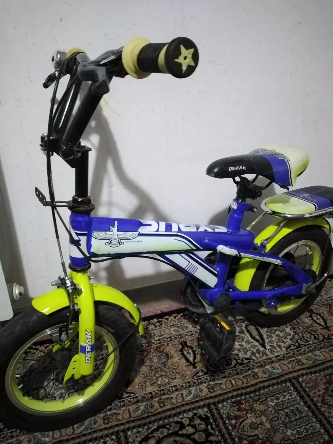 دوچرخه12و20|دوچرخه، اسکیت، اسکوتر|صدرا-فارس, فاز ۱|دیوار