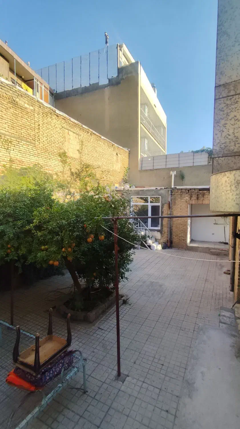 خانه کلنگی مناسب سرمایه گذاری و کاملا قابل سکونت|فروش زمین و ملک کلنگی|کرمانشاه, |دیوار