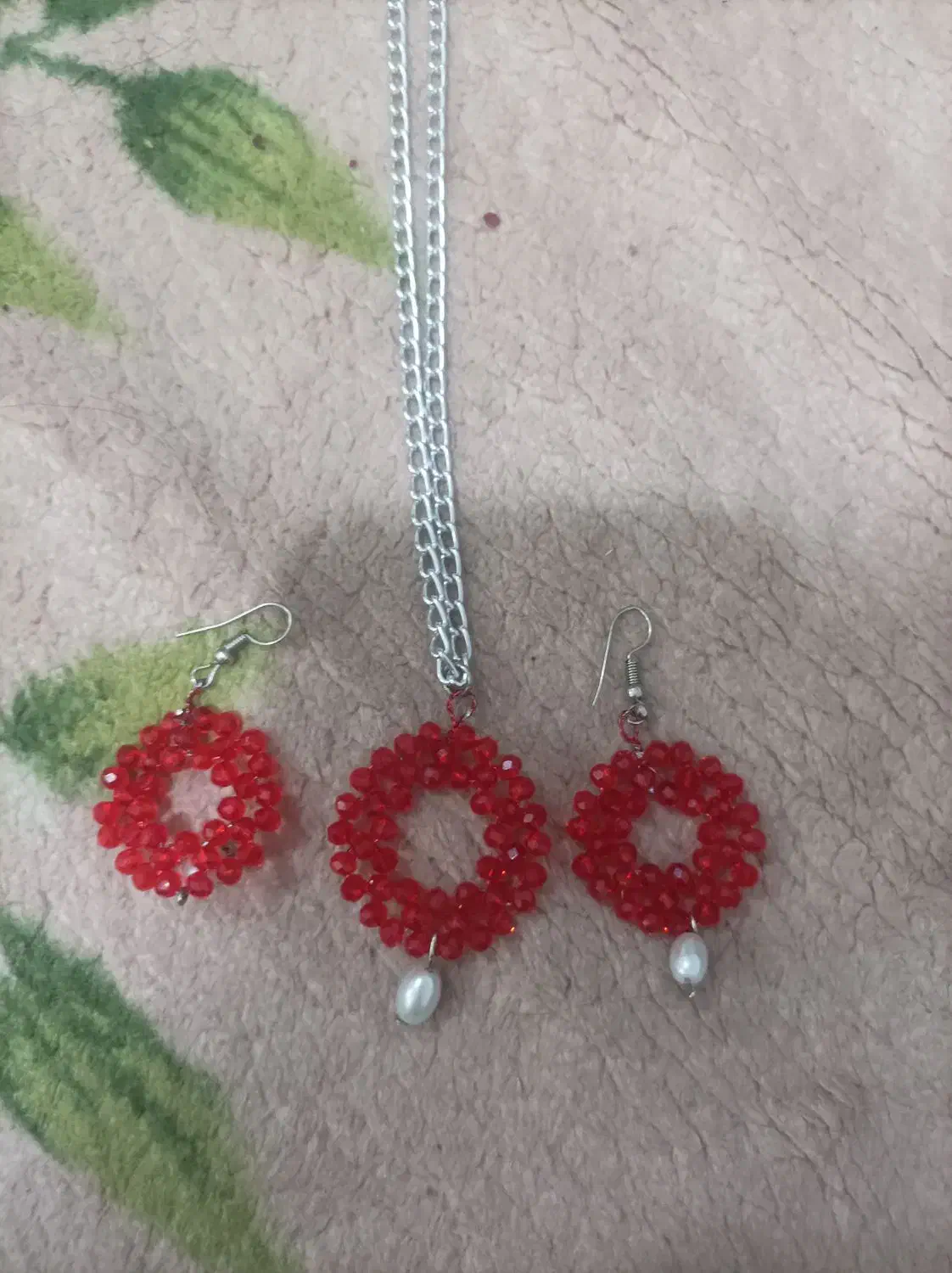 سرویس بچه گانه 180 تومان قیمت مقطوع|بدلیجات|میانه, |دیوار