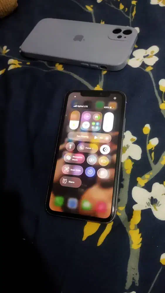 آیفون ۱۱ نرمال|موبایل|شهرکرد, |دیوار