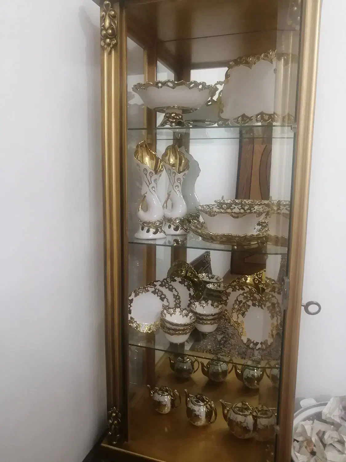 ویترین چوبی|بوفه، ویترین، کنسول|خمینی‌شهر, |دیوار