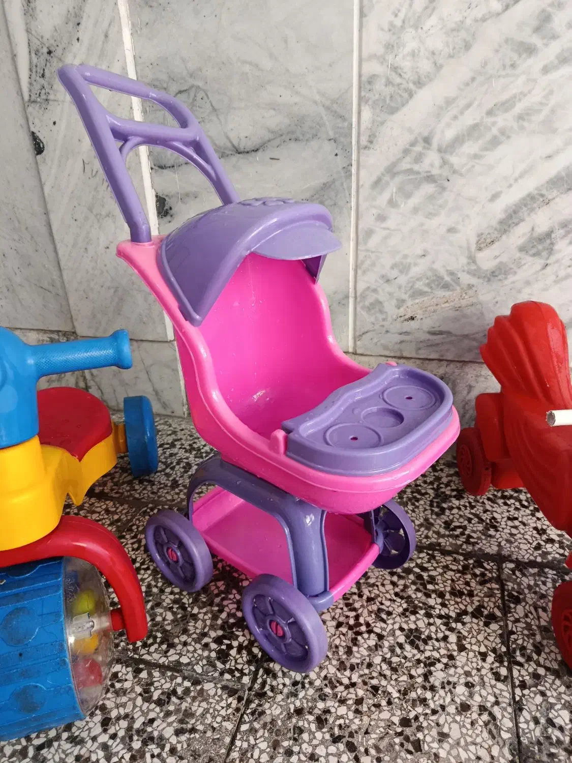 سه چرخه و کالسکه بچه|اسباب‌بازی بچه|مشهد, سرافرازان|دیوار