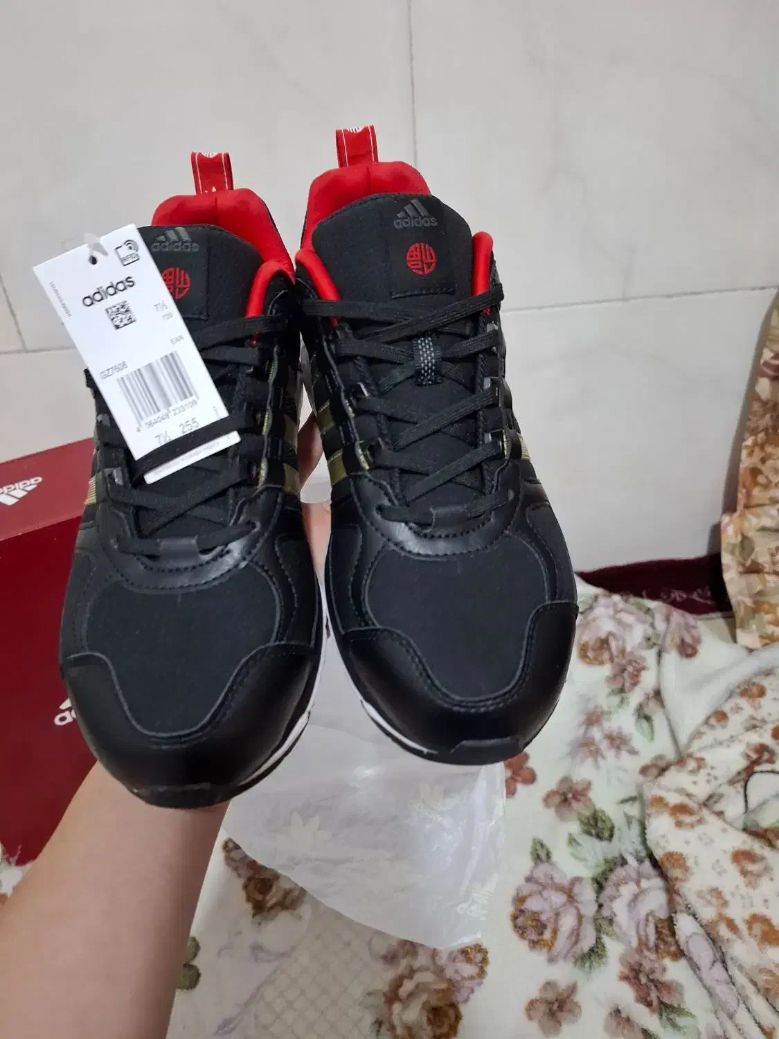 اکومنت پشت ژاپن|کیف، کفش، کمربند|قم, چهل اختران|دیوار