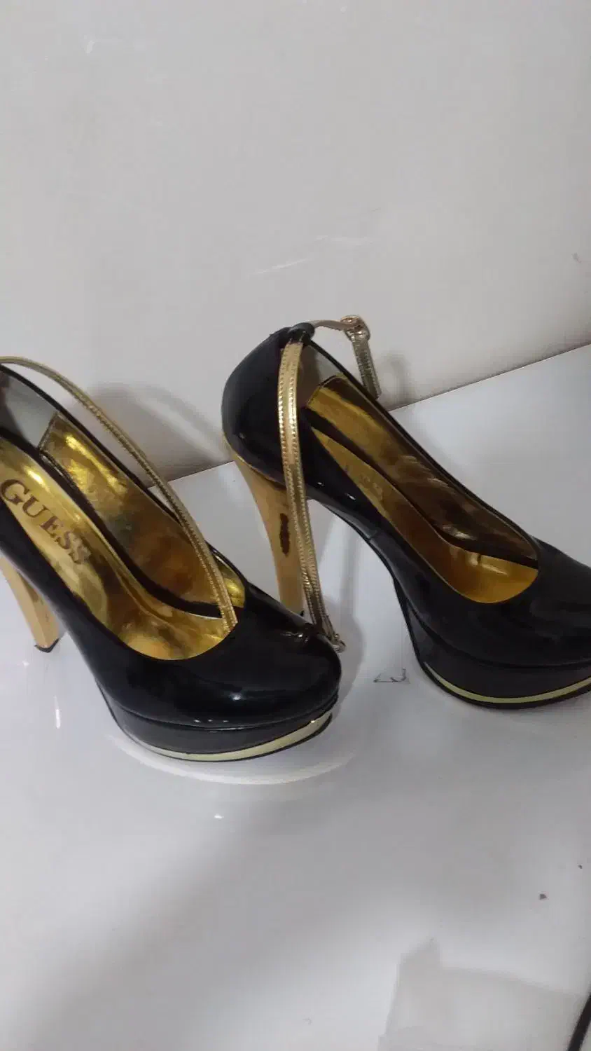 کیف و کفش|کیف، کفش، کمربند|مرند, |دیوار