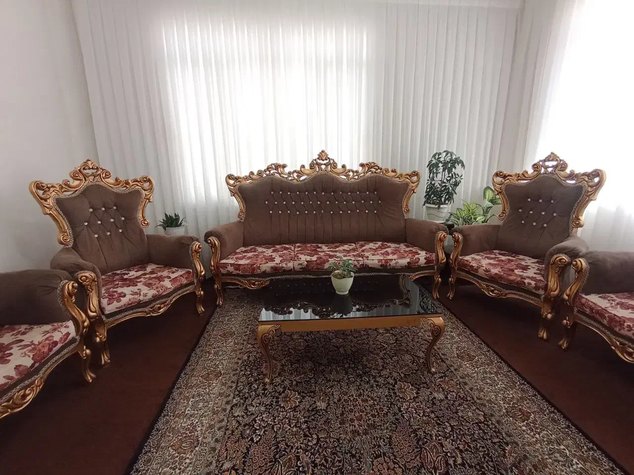 مبلمان|مبلمان خانگی و میز عسلی|مریوان, |دیوار