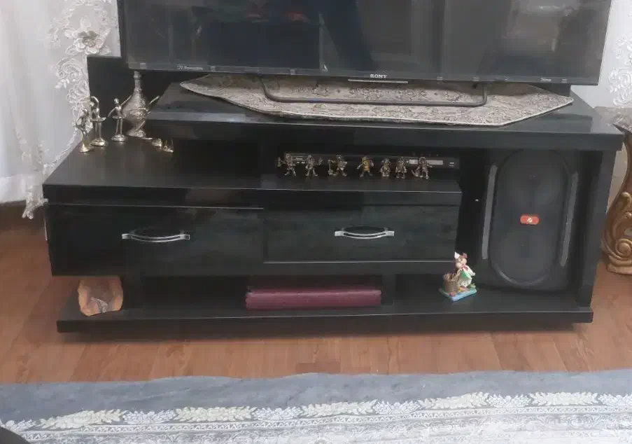 دستگاه دراز نشست سالم ومیز تلوزیون بدون ایرادی|تجهیزات ورزشی|تهران, حر|دیوار