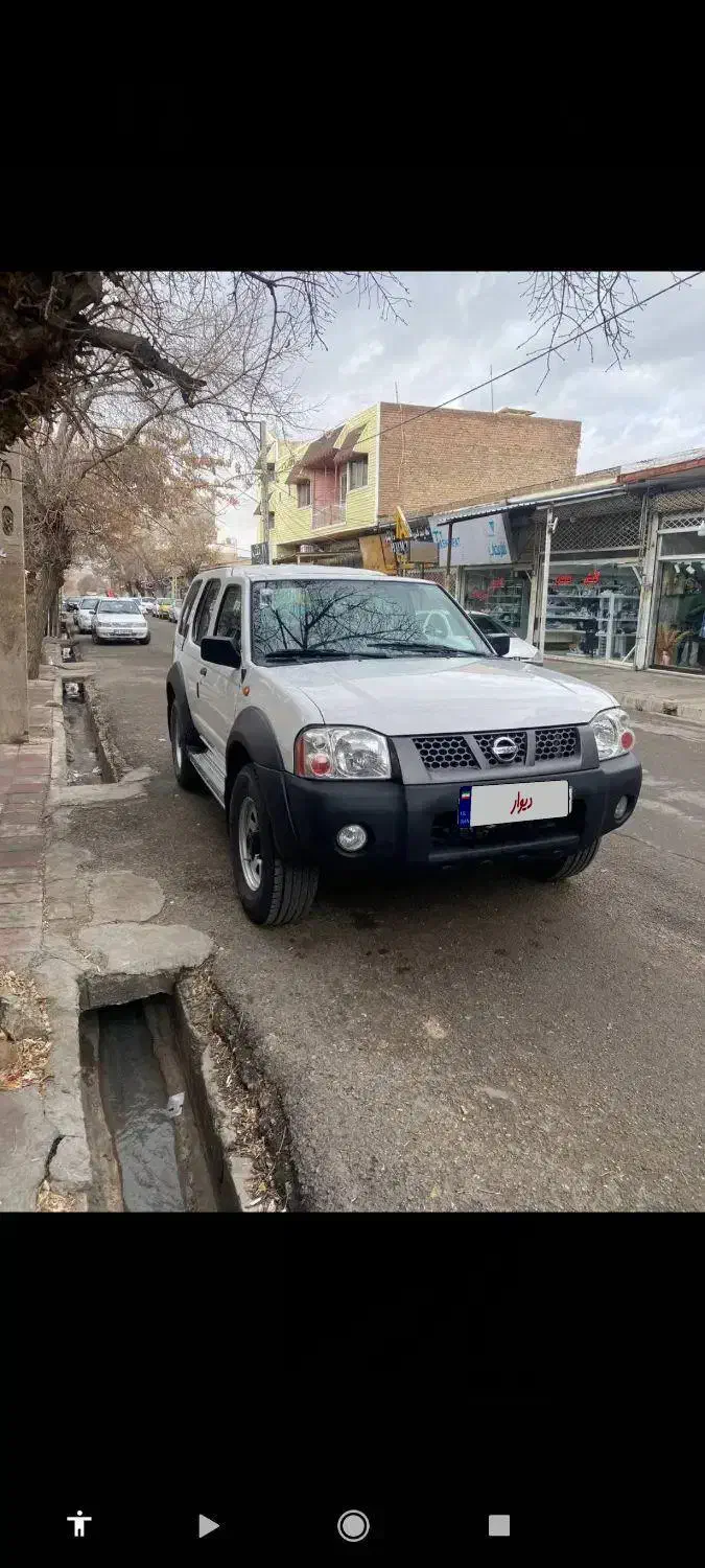 رونیز ۸۸ سفید|خودرو سواری و وانت|شهریار, شهرک امیریه|دیوار