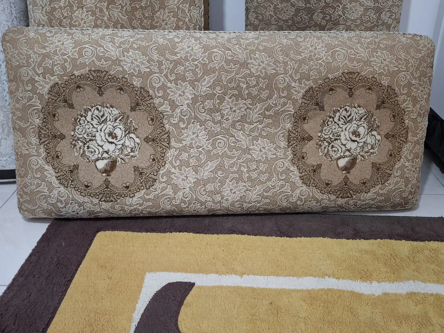 پشتی 4عدد یک رو|پشتی|اهواز, سپیدار|دیوار