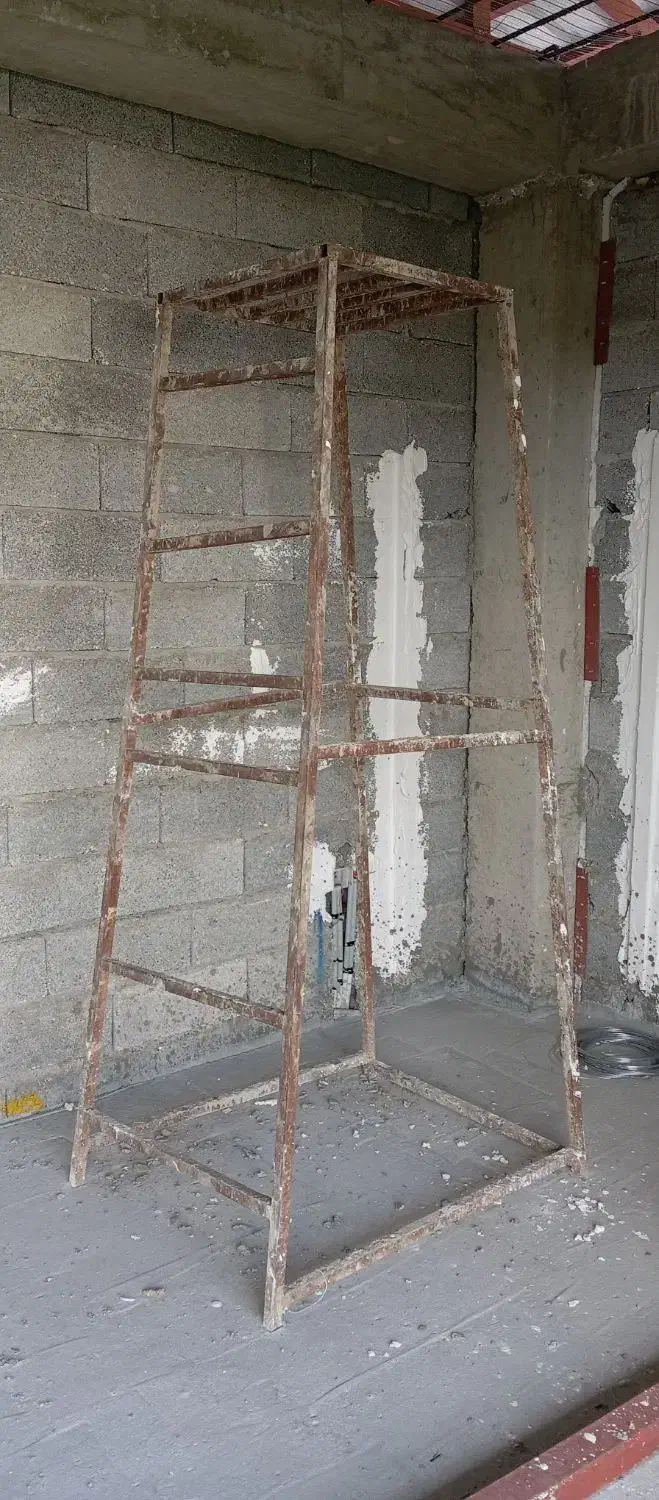 چهارپایه فلزی|مصالح و تجهیزات ساختمان|کلاچای, |دیوار