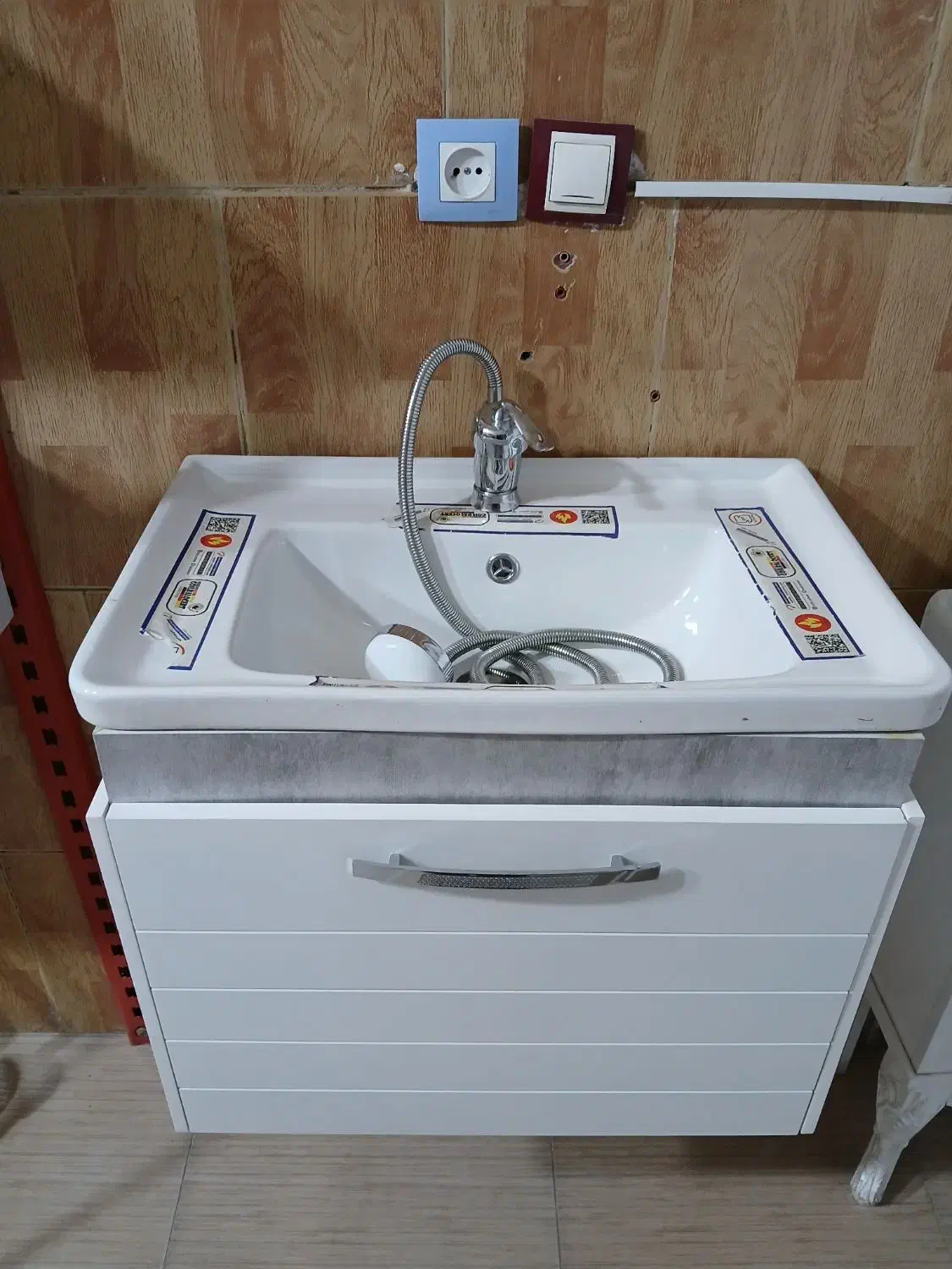 روشویی|لوازم سرویس بهداشتی|نهاوند, |دیوار