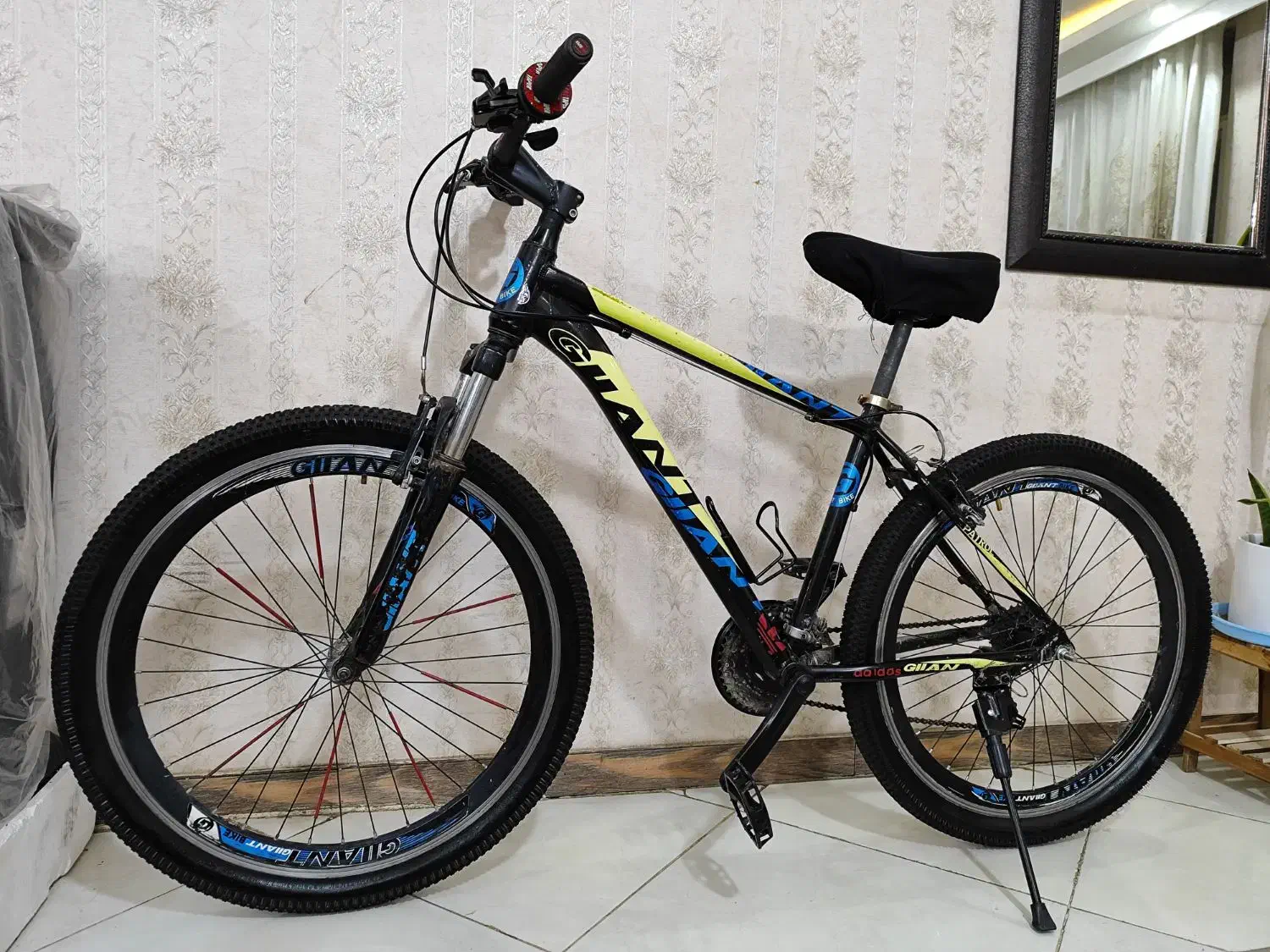 دوچرخه ۲۶ جاینت آلومینیومی ویوا فلش ترینکس المپیا|دوچرخه، اسکیت، اسکوتر|مشهد, طبرسی شمالی|دیوار