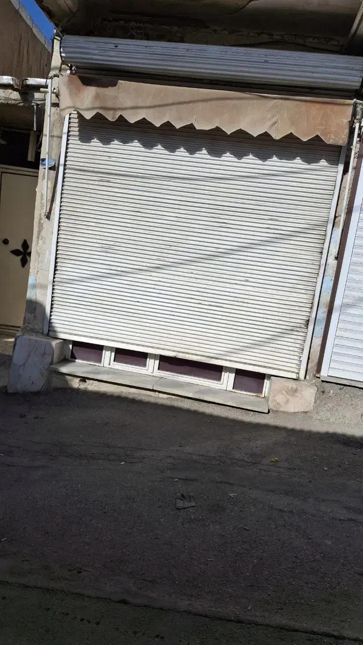 اجاره مغازه ودیه ۴۰۰۰۰۰۰۰ ماهانه ۳۵۰۰۰۰۰|اجارهٔ مغازه و غرفه|بیجار, |دیوار