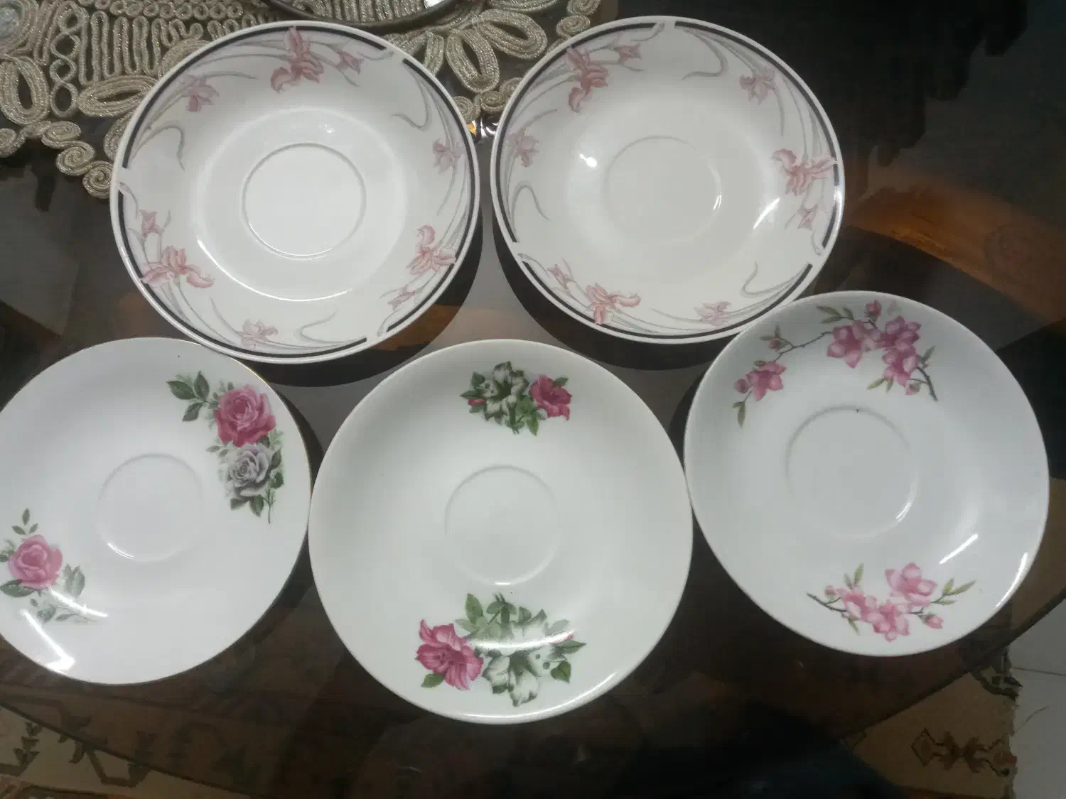 نعلبکی|ظروف سرو و پذیرایی|اصفهان, ارزنان|دیوار